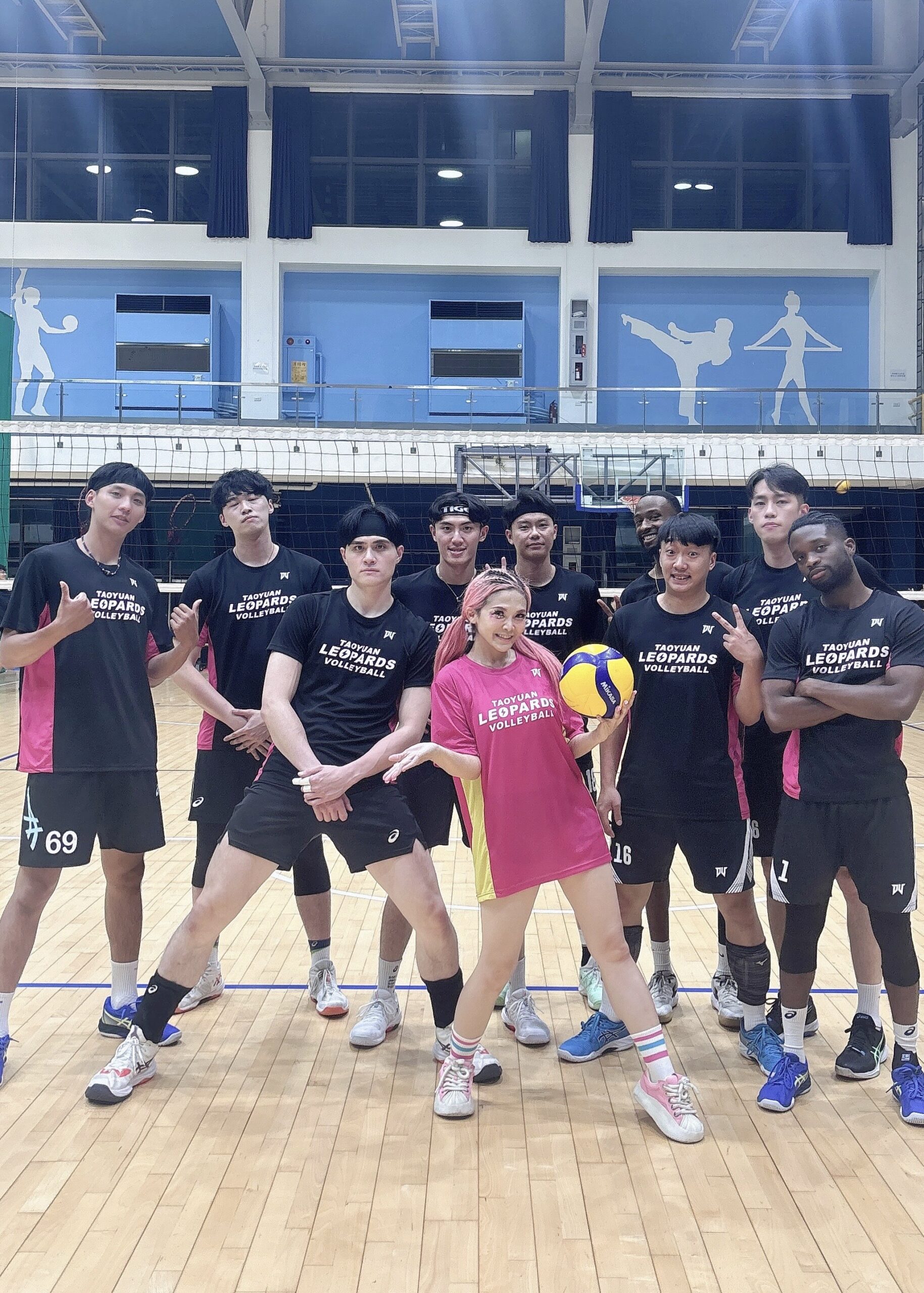 05 DJ圓圓新歌邀桃園雲豹飛將職業排球隊助威同慶台灣職業排球賽元年