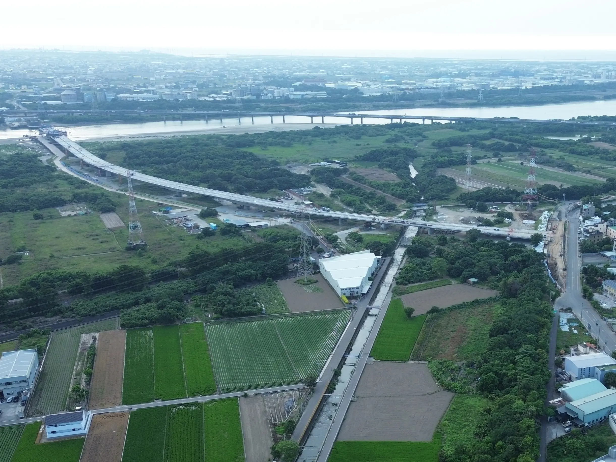 07 臺中大肚 彰化和美跨河橋梁新建工程 市府建設團隊推動至今進度已近8成 0