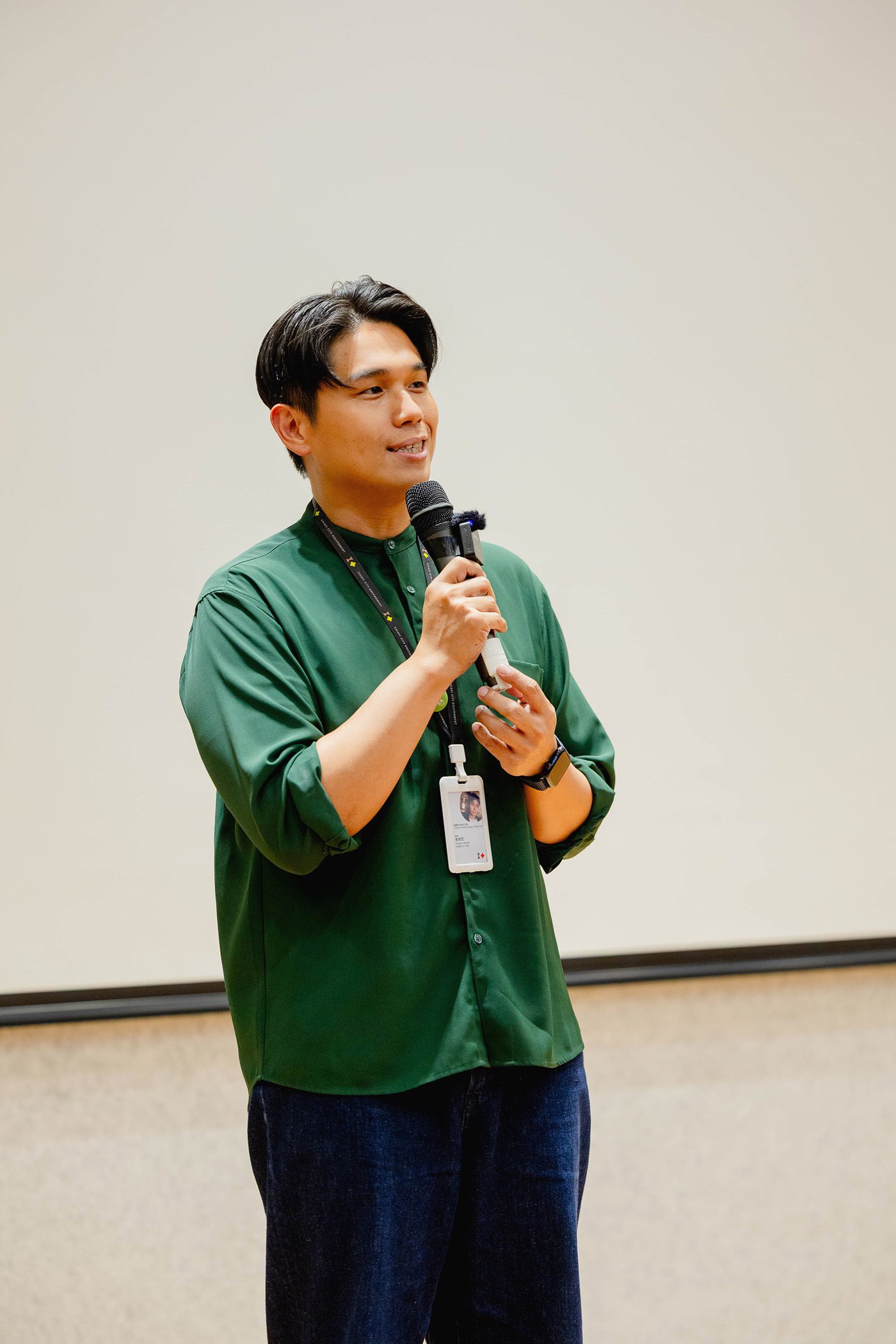 0 文化局長謝育哲 4