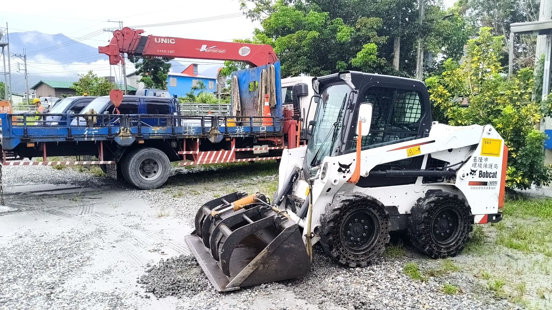 謝國樑、邱佩琳心繫花蓮災情捐一月薪資 結合基隆市民善款200萬助重建 4 102109