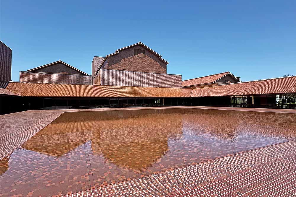 島根文化之旅 森英惠百年特展 × 茶香與紙韻的深度體驗 5 117c2ea4 f70e 428a 9b9e 9cd31d4817c6 175868558806591095509603998