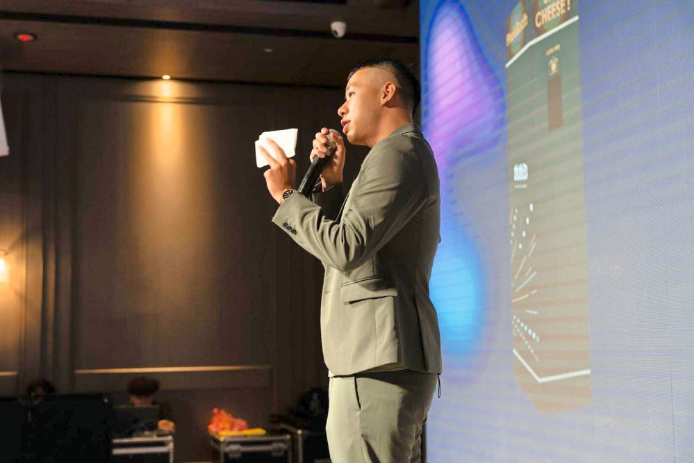 - 報新聞 Mega News 11 Fotor