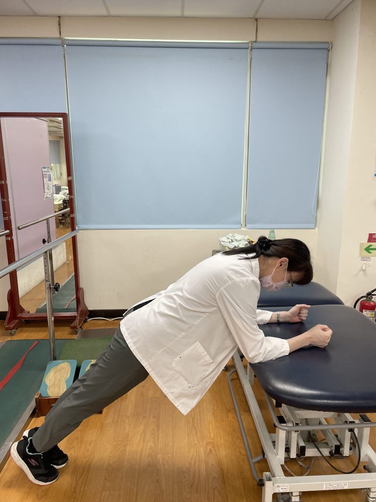 174486 - 報新聞 Mega News 174486 scaled e1758954134920 768x1024 1