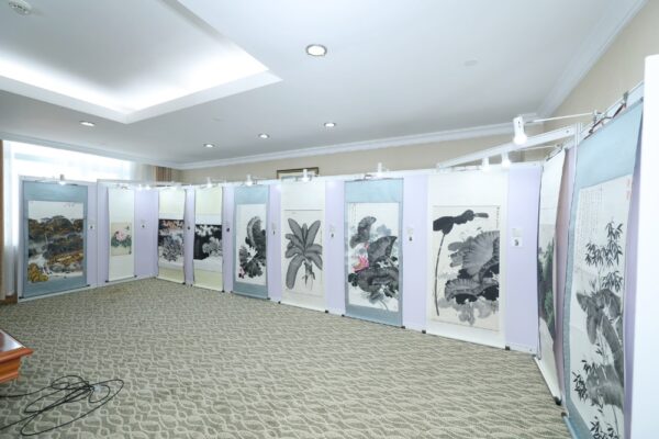 故宮破例入藏趣墨畫30載 憶劉慶書(來者)畫法突破與創新學術研討會在北京舉行 6 20250922181005 97 600x400 1