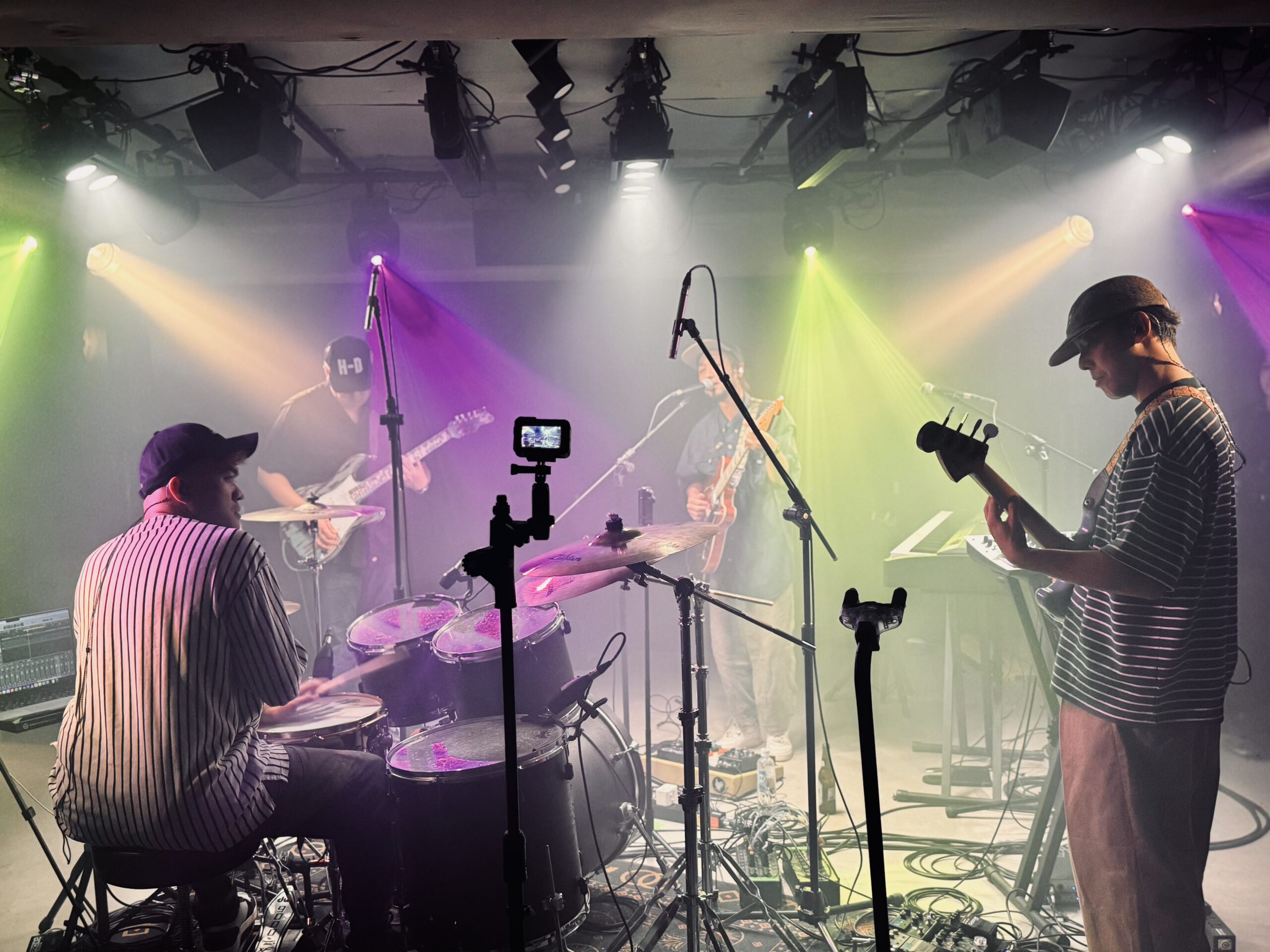 26d4fbc9 6459 487c ab9b 2e42adfa3d4a