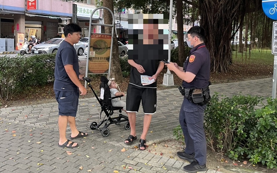 ▲圖說：休假警員推著9個月大女兒在公園散步，意外尋獲緊急協尋失蹤人口 （圖／台中市政府 提供）