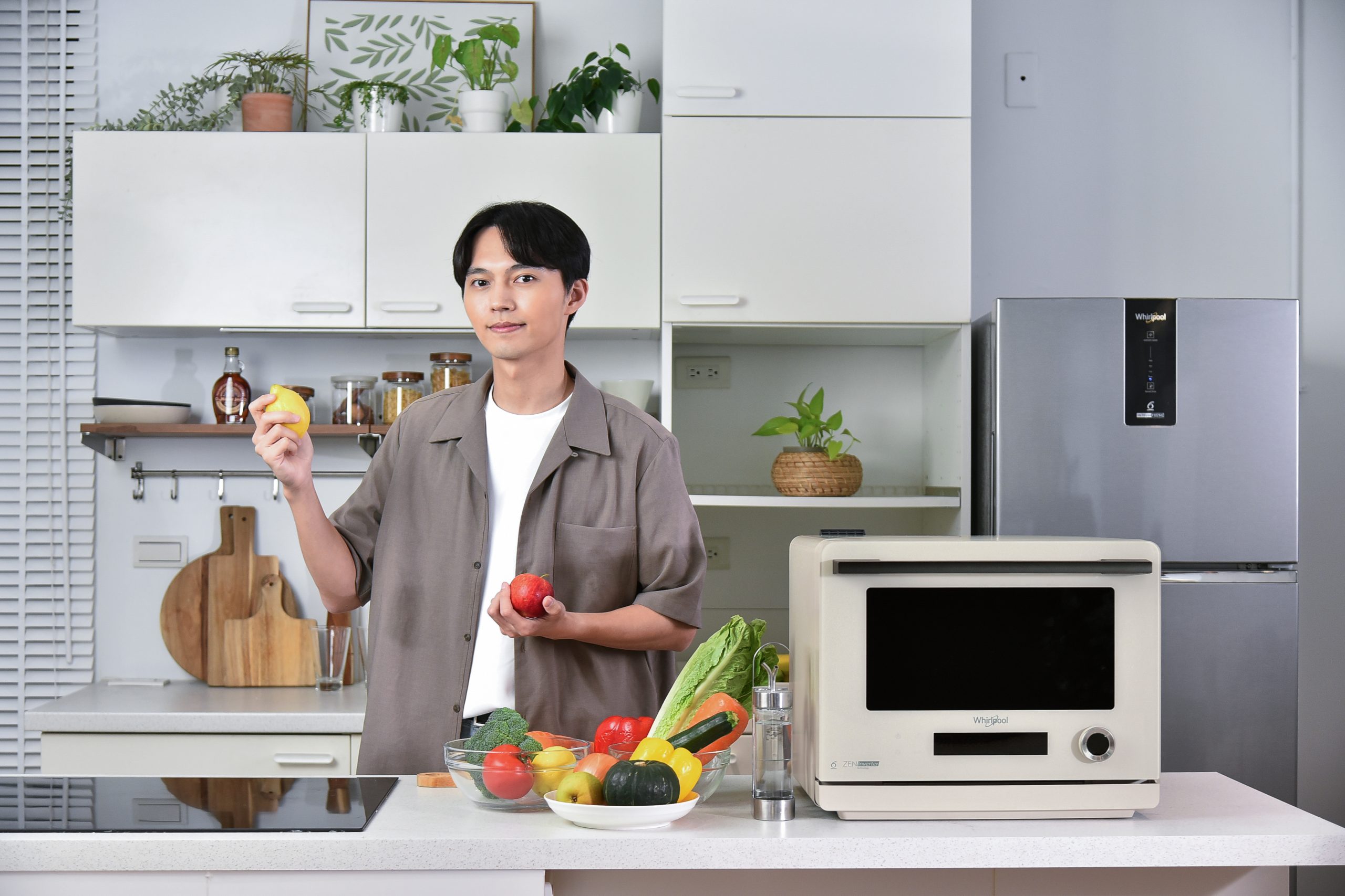 Coloris 8 合 1 變頻氣炸蒸烤微波爐將蒸氣燒烤烘焙氣炸微波燉煮舒肥以及多種快速烹調模式一次整合取代多款單功能電器圖台灣惠而浦提供 scaled 1