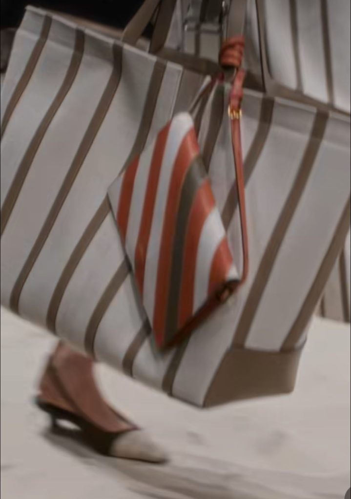 Tods SS2600003 719x1024 1