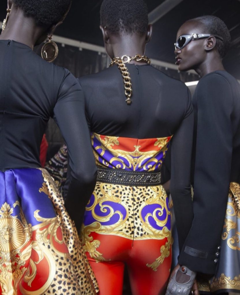 Versace 最終章00005 - 報新聞 Mega News Versace 最終章00005 832x1024 1