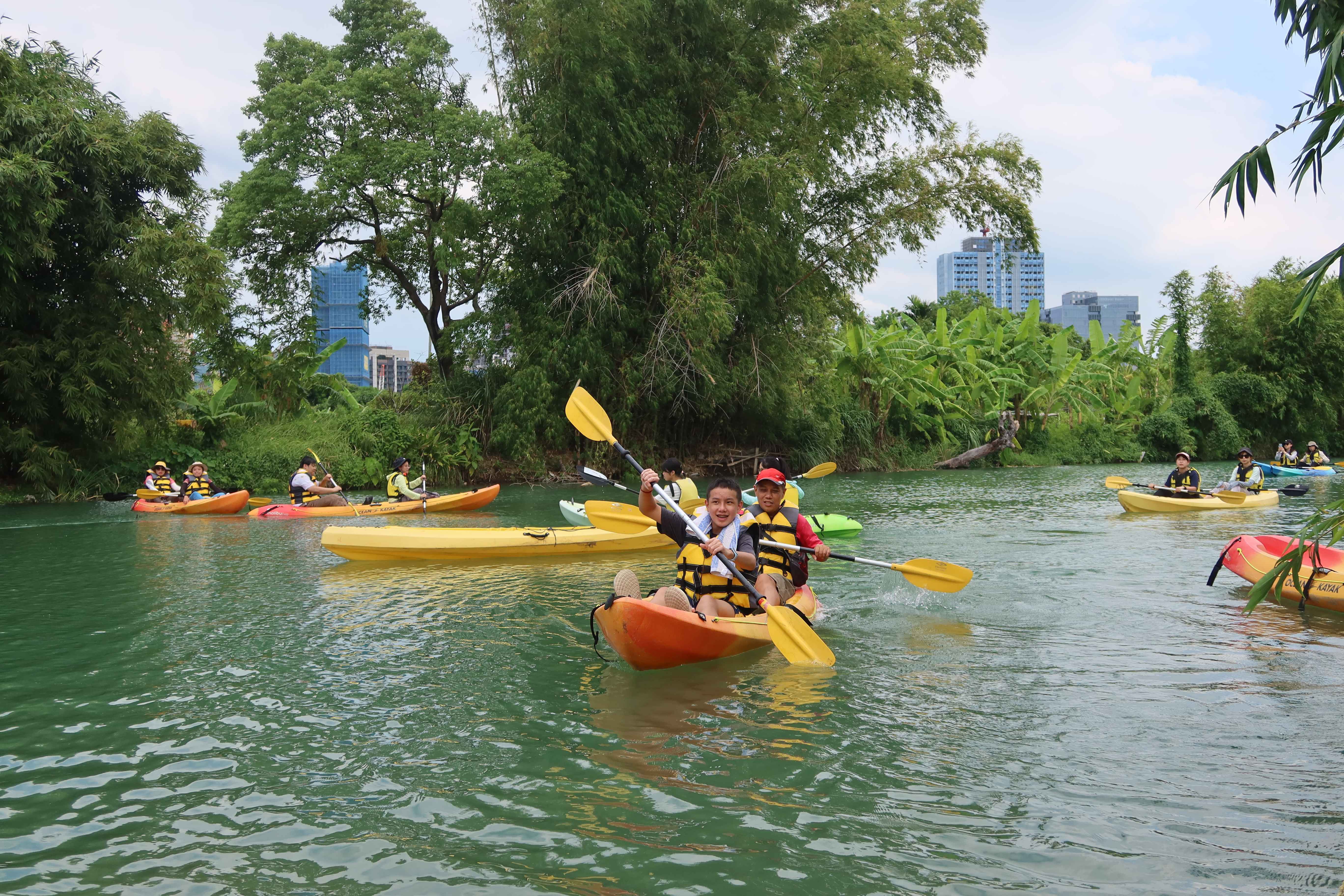 推廣水域教育 北市180師生里民五分港溪划獨木舟 4 ef545927 ce9c 440e 9266 24e61aace8b3