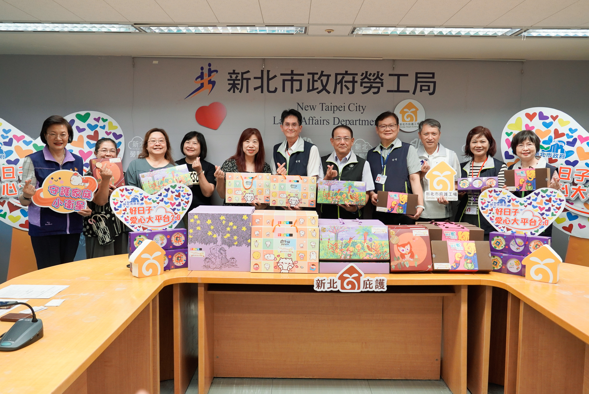 台電北南區西區北區連四年中秋送暖認購庇護工場禮盒助小衛星兒少溫馨過節23日舉行捐贈儀式