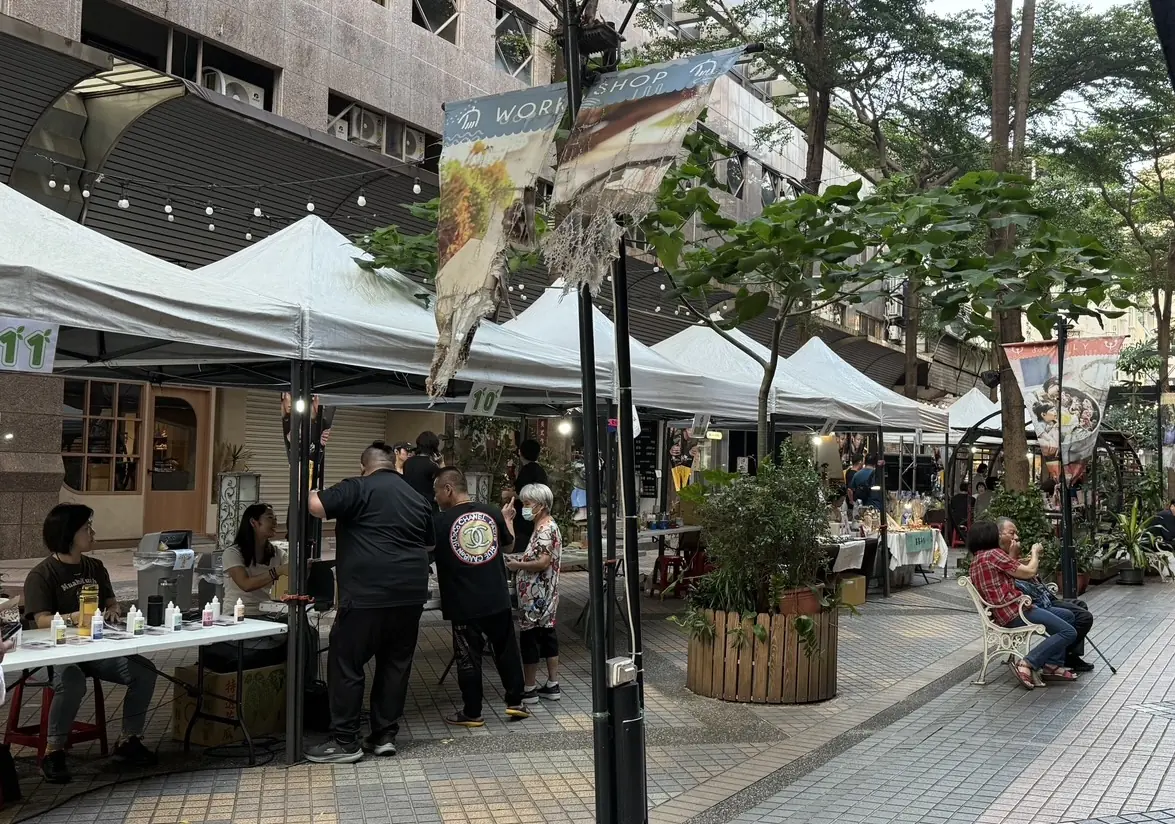 爵士樂與綠生活齊響! 中市精明一街商圈中秋音樂祭千人共賞 6 市集攤位 0