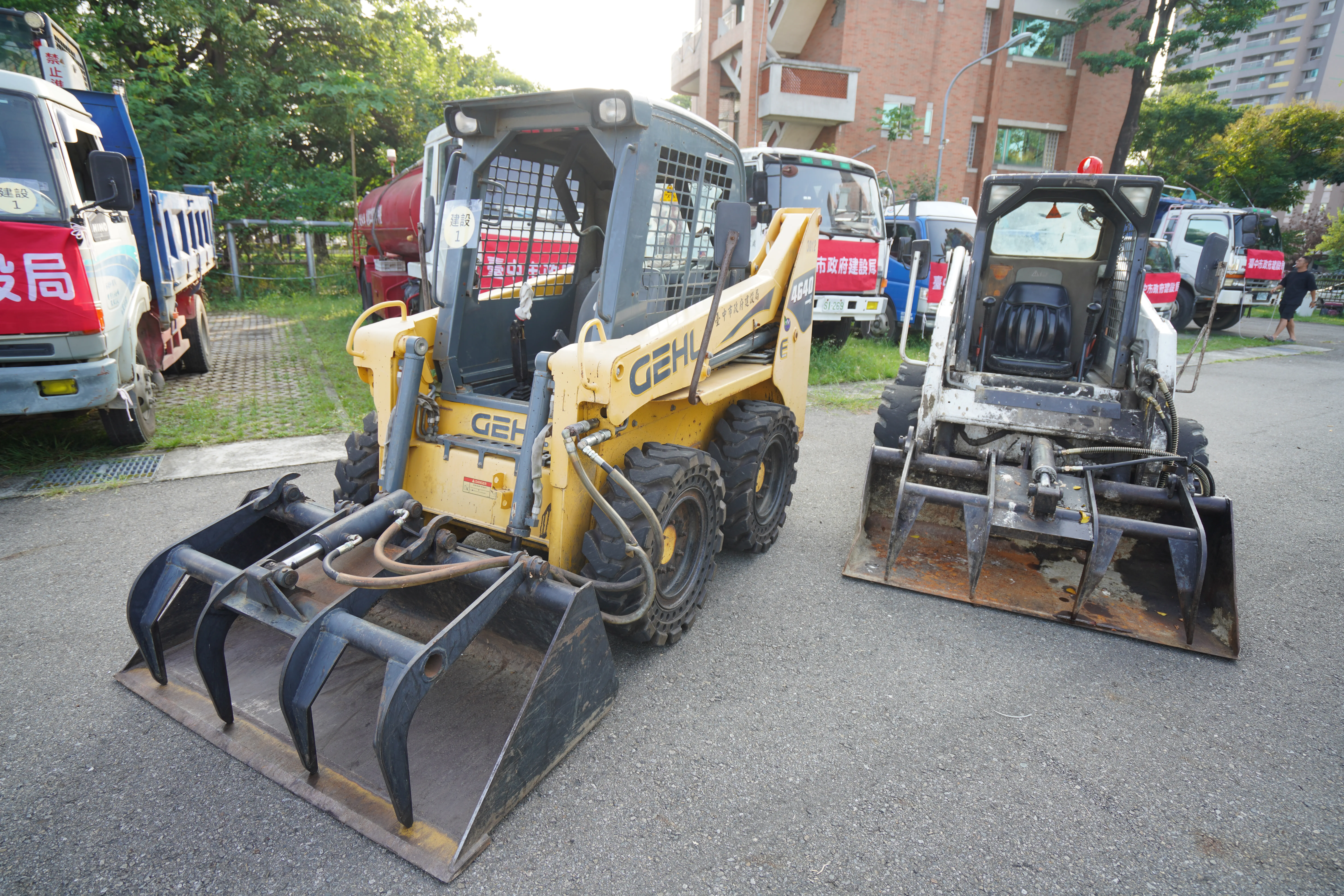 哪裡有需要 台中隊就在哪裡! 建設局火速馳援花蓮災區 3 本次支援包含怪手 山貓等各式重機具 1