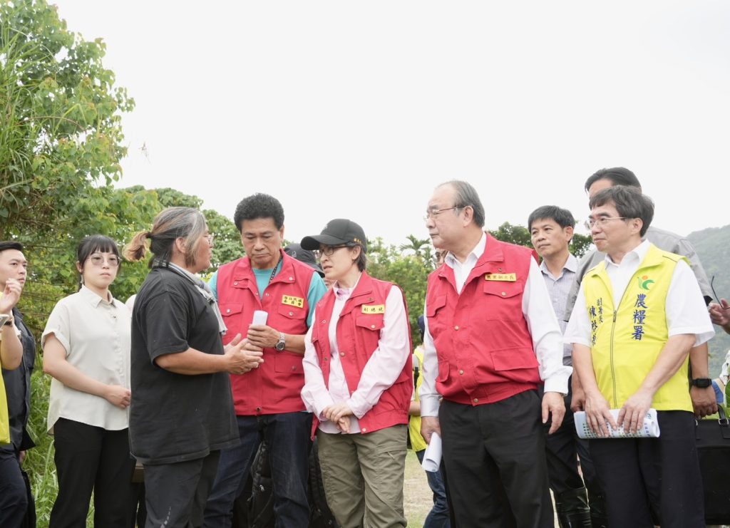 蕭美琴副總統前往瑪部隆農場勘查農損情形 1024x741 1