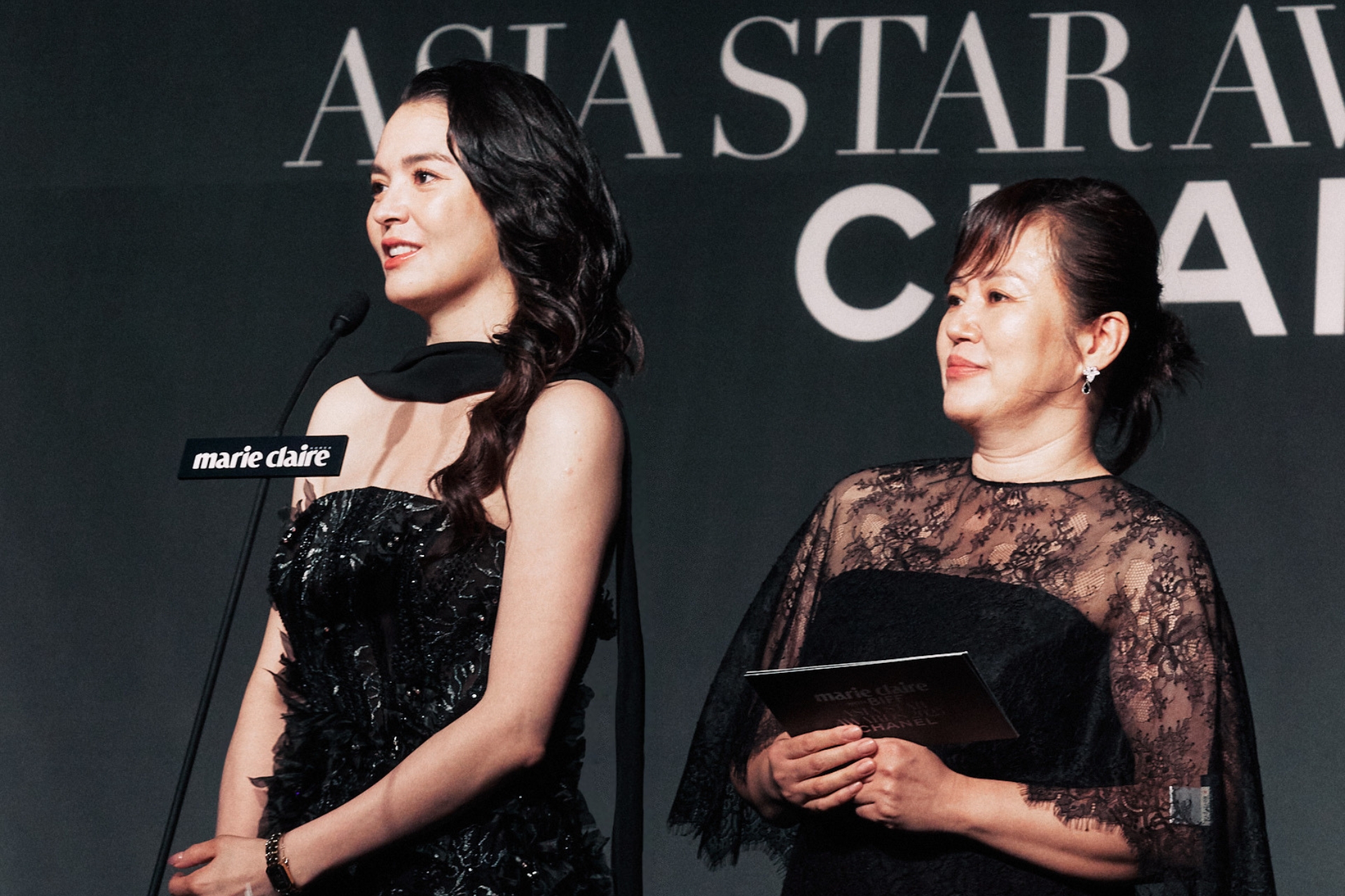 非常演員張榕容與金今順於美麗佳人亞洲之星大賞頒獎典禮共同頒獎