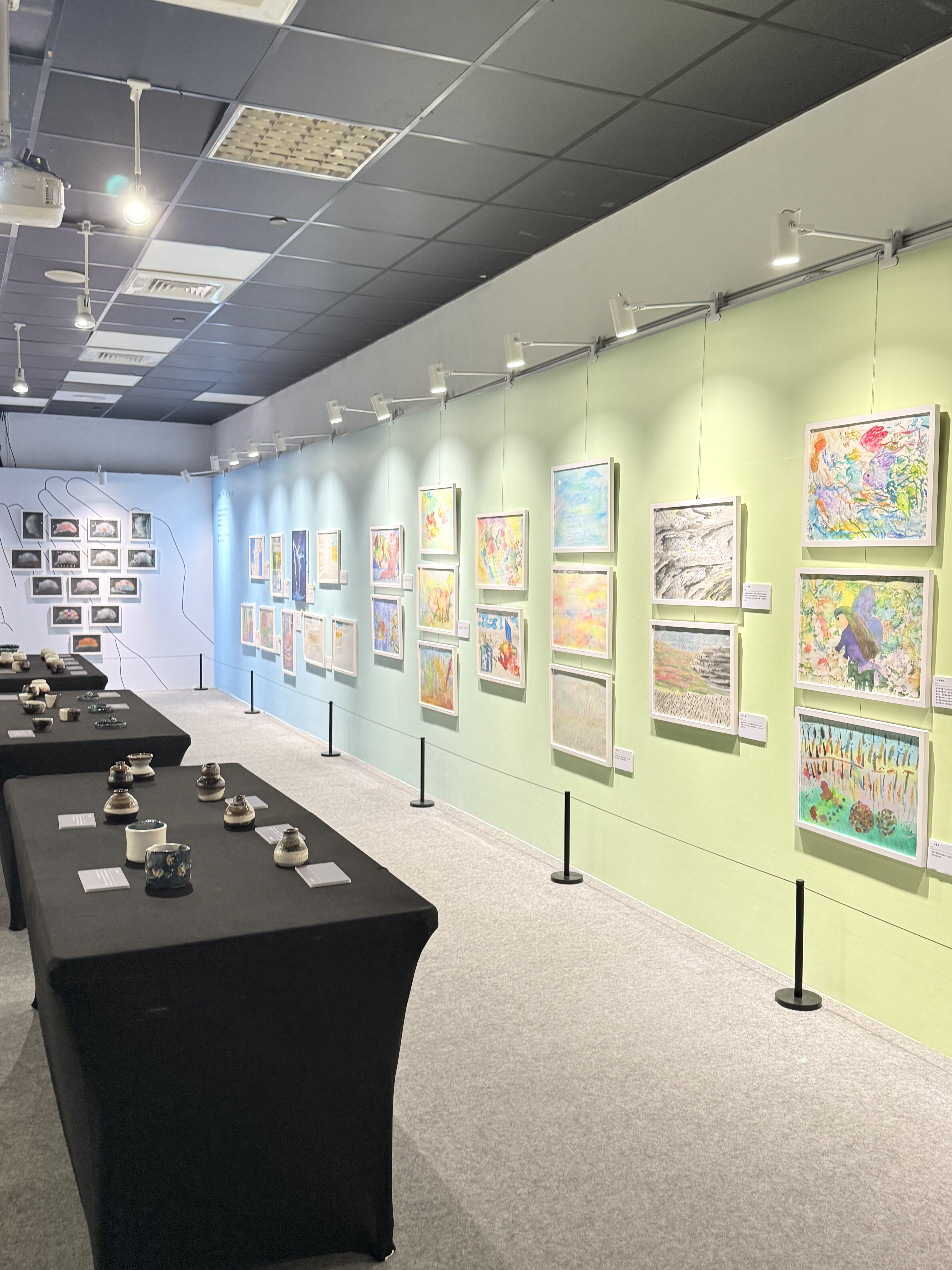 精神康復者復元旅程的藝術創作 高捷美麗島站光之穹頂今起溫暖開展 高雄市衛生局主辦 「心光熠熠,愛綻放」復元藝文展述說生命故事 6 IMG 6152 rotated 1