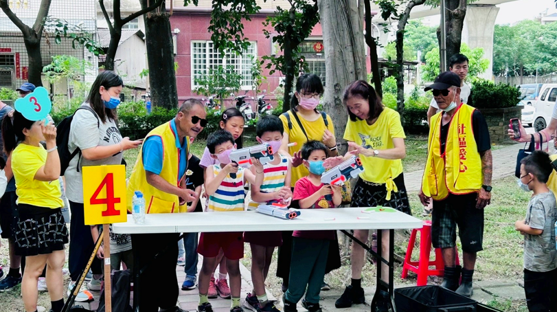 參加社區端午節親子活動 0