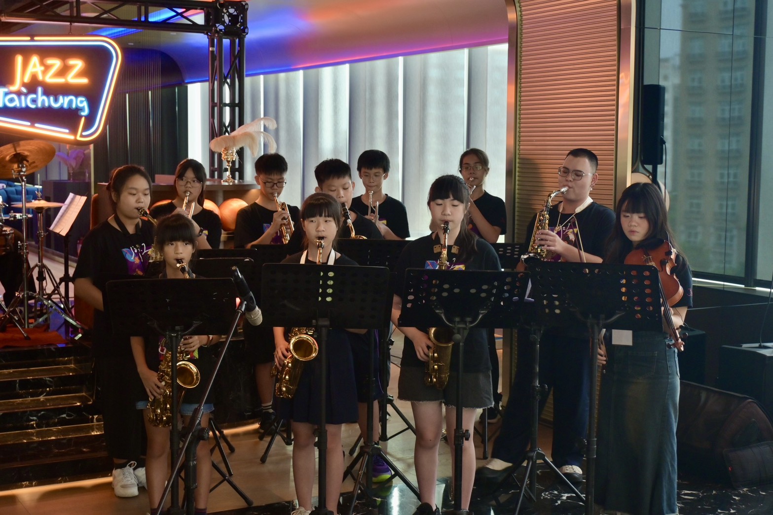 青少年爵士樂團演出畫面1 0